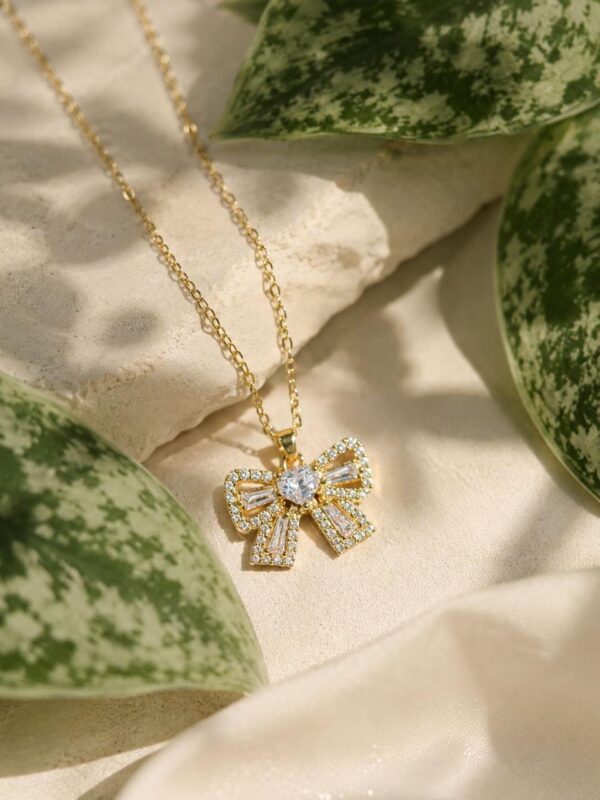 1 Bow Neck Piece