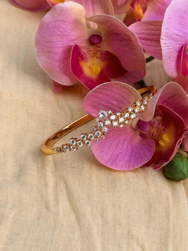 PHOTO-2026-06-14-15-56-36 3 Crown Cuff Bangle