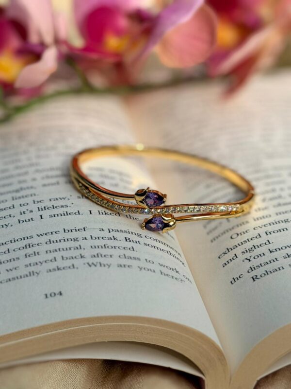 PHOTO-2026-06-14-17-04-13 Tulip Bracelet
