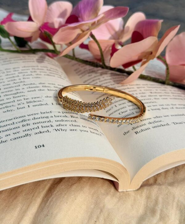PHOTO-2026-06-14-17-11-06 2 Leaf Cuff Bangle